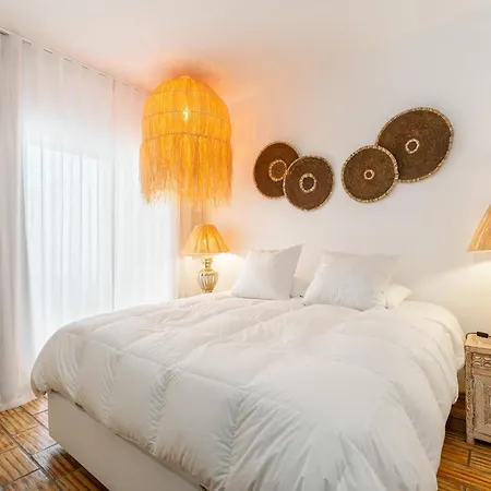 River & Sea View Ii 알보르